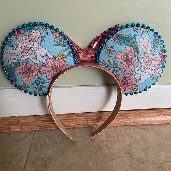 Ariel Minnie Mouse Ears - Picture 3 of 3